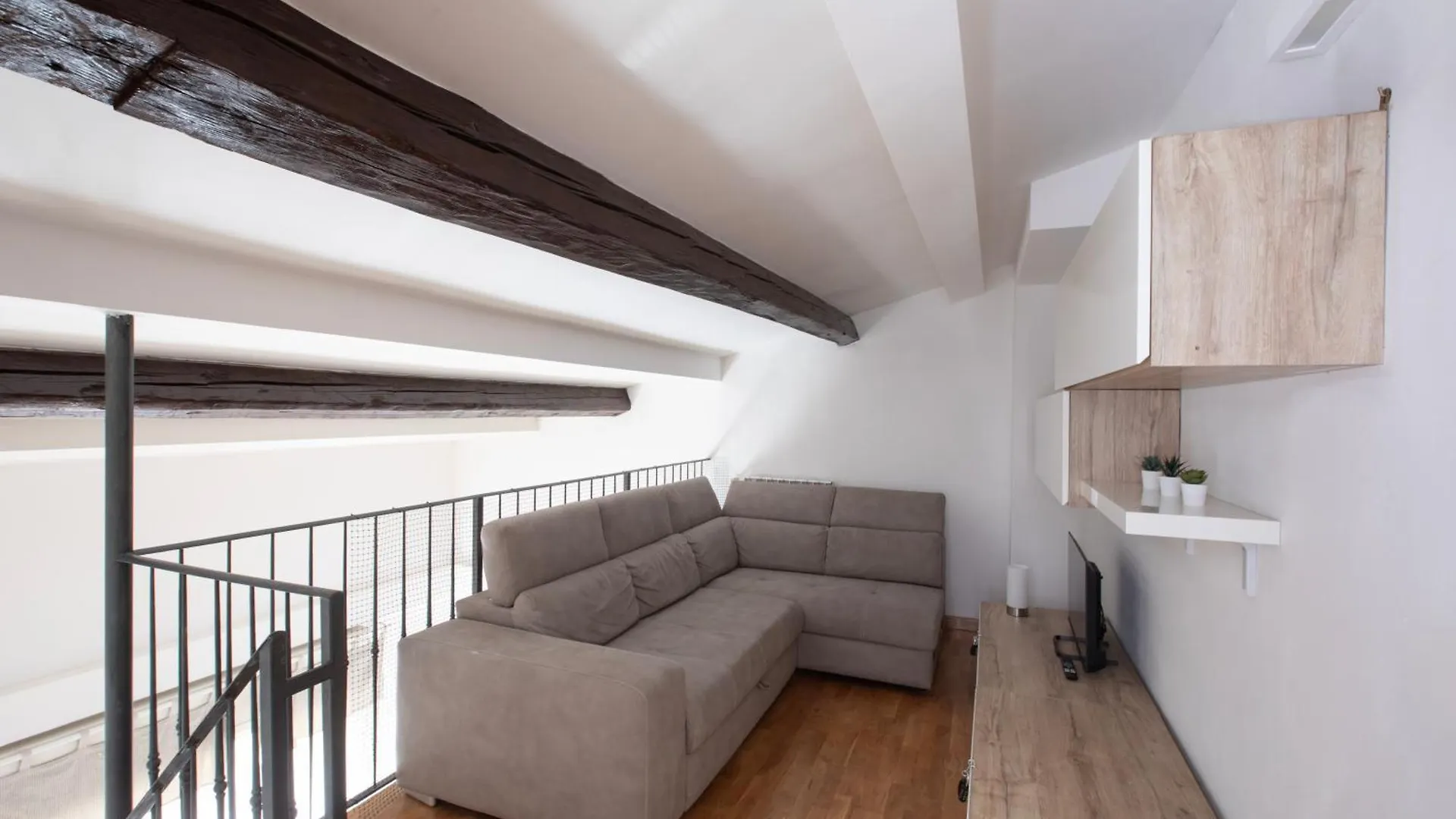 Apartment Scarlatti - Boutique Home In Florence