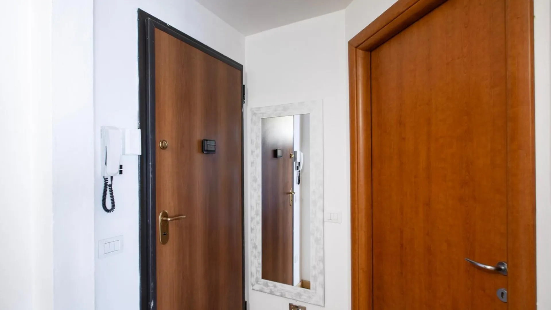 Scarlatti - Boutique Home In Florence Apartment